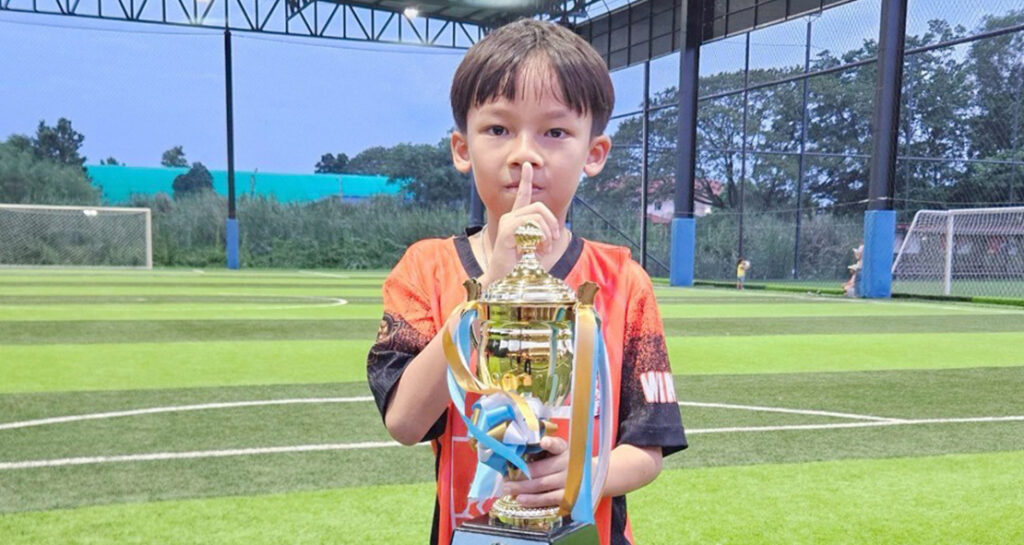 รองชนะเลิศอันดับ 2 ฟุตบอล KLLA MiNi Cup
